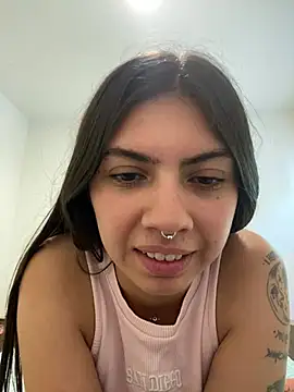 Argentiiniita online show from 8, 1, 2025