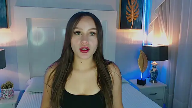 Snapshot of Ivyy_Crystal chatting on 15, 12, 2025 Ivyy Crystal online show from 15, 12, 2025