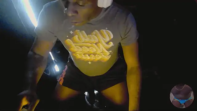 Snapshot of Pressure69mee chatting on 22, 2, 2025 Pressure69mee online show from 22, 2, 2025