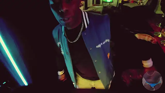 Snapshot of Pressure69mee chatting on 26, 2, 2025 Pressure69mee online show from 26, 2, 2025