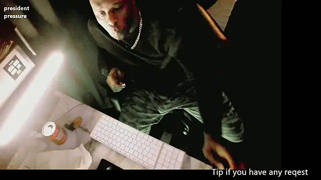 Snapshot of Pressure69mee chatting on 21, 3, 2025 Pressure69mee online show from 21, 3, 2025