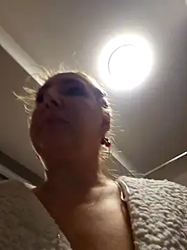 Snapshot of MariaRichi_ chatting on 22, 2, 2025 MariaRichi  online show from 22, 2, 2025