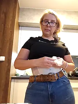 Snapshot of MariaRichi_ chatting on 1, 3, 2025 MariaRichi  online show from 1, 3, 2025