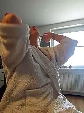 Snapshot of MariaRichi_ chatting on 12, 3, 2025 MariaRichi  online show from 12, 3, 2025