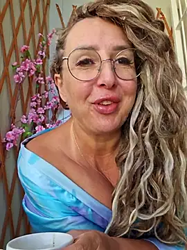 Snapshot of MariaRichi_ chatting on 20, 9, 2025 MariaRichi  online show from 20, 9, 2025