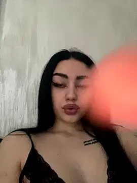 Gya Rue online show from 5, 12, 2025