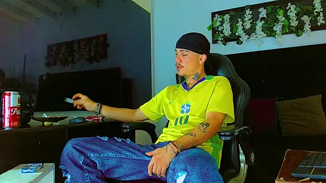 Snapshot of HannibalLester chatting on 23, 4, 2026 HannibalLester online show from 23, 4, 2026