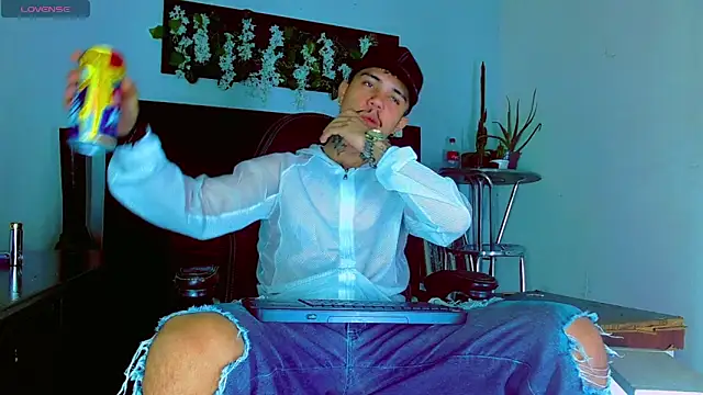 Snapshot of HannibalLester chatting on 3, 5, 2026 HannibalLester online show from 3, 5, 2026