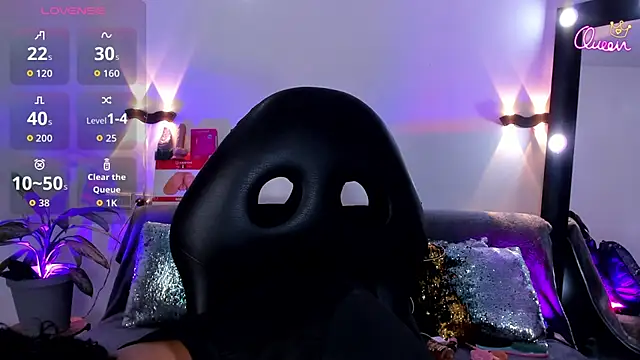 Snapshot of Emili_Roux chatting on 29, 6, 2026 Emili Roux online show from 29, 6, 2026