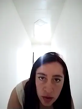 Snapshot of hailey85 chatting on 15, 12, 2025 hailey85 online show from 15, 12, 2025