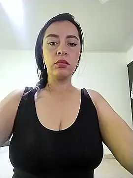 Snapshot of hailey85 chatting on 7, 1, 2026 hailey85 online show from 7, 1, 2026