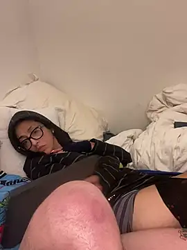 Snapshot of mackshaft4711 chatting on 6, 2, 2025 mackshaft4711 online show from 6, 2, 2025