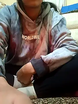 Snapshot of yasima-39 chatting on 22, 1, 2025 yasima-39 online show from 22, 1, 2025