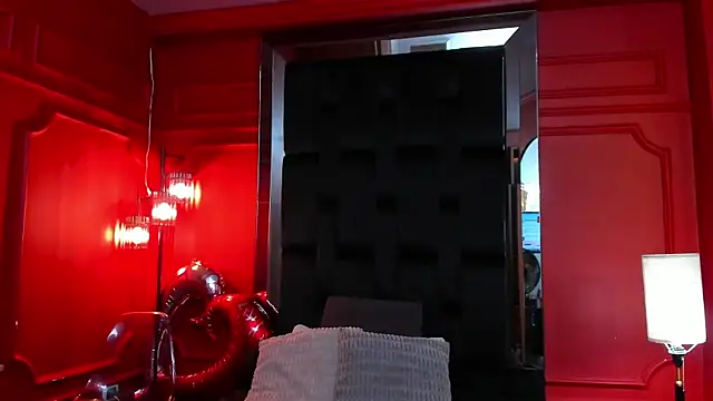 Snapshot of nathalie_rossel chatting on 8, 2, 2025 nathalie rossel online show from 8, 2, 2025