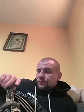 Regularfucker28 online show from 18, 3, 2026