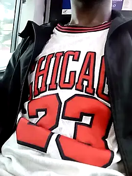 Snapshot of DalianHR33 chatting on 5, 2, 2025 DalianHR33 online show from 5, 2, 2025