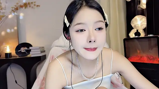 xiaodaibabyy online show from 2, 3, 2025