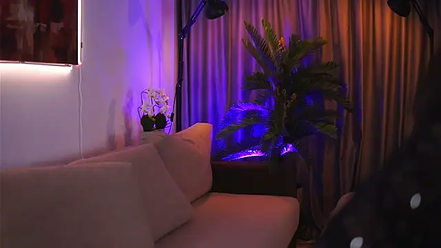 GinaValentinna online show from 16, 3, 2025