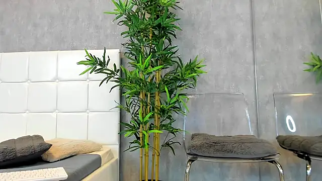 Snapshot of KatelynSparks chatting on 15, 2, 2025 KatelynSparks online show from 15, 2, 2025