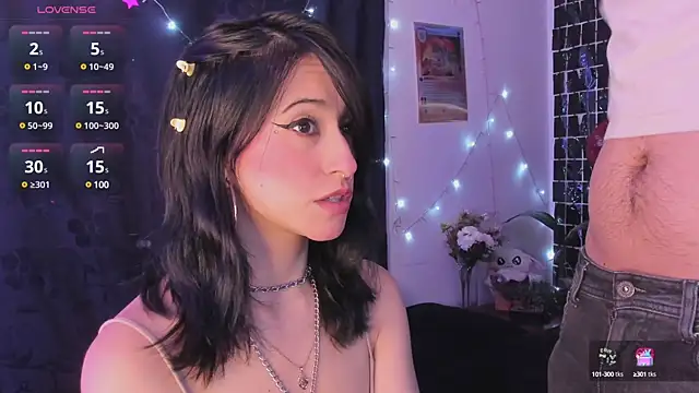 Carlasxdreams online show from 4, 3, 2025