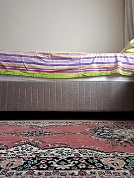 nyraminyon online show from 28, 9, 2025