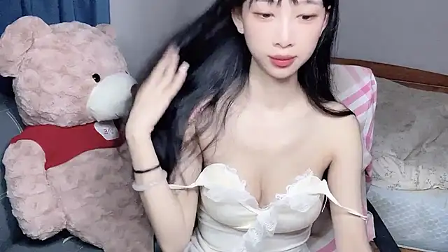 Lili-2 online show from 1, 10, 2025