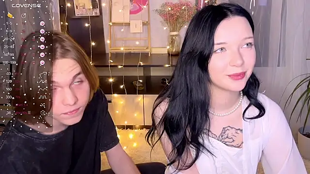 Snapshot of EmmaKittyCat chatting on 27, 11, 2025 EmmaKittyCat online show from 27, 11, 2025