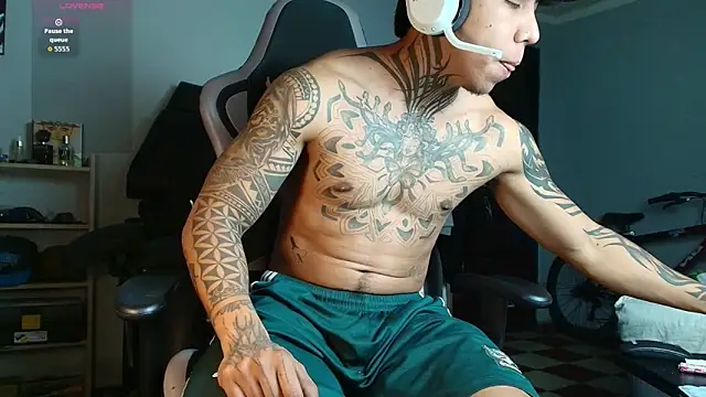 Nickhot0609 online show from 10, 10, 2025