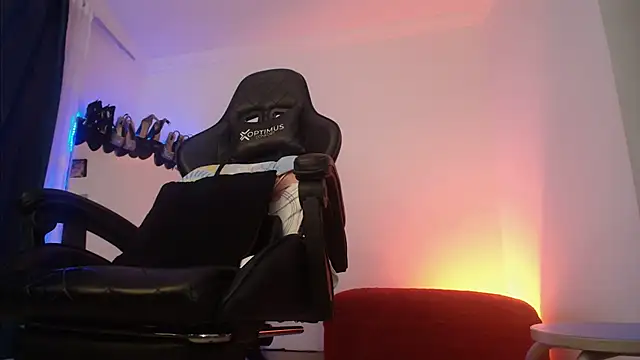 Madame Shein  online show from 26, 1, 2025