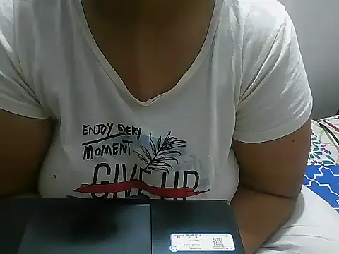 Queen of boobs01 online show from 15, 1, 2025