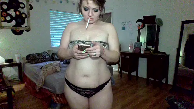 Snapshot of sophiarica chatting on 8, 5, 2026 sophiarica online show from 8, 5, 2026