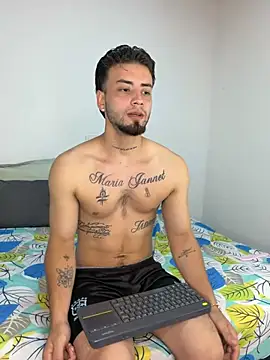 Snapshot of MattDevon chatting on 30, 7, 2026 MattDevon online show from 30, 7, 2026