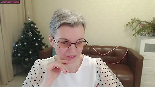 Cutie Erikaa1 online show from 25, 12, 2024