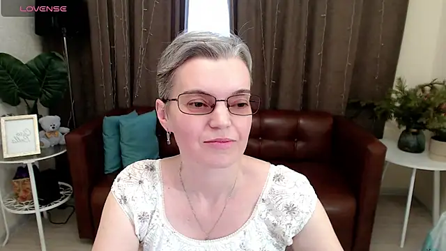 Cutie Erikaa1 online show from 4, 1, 2025