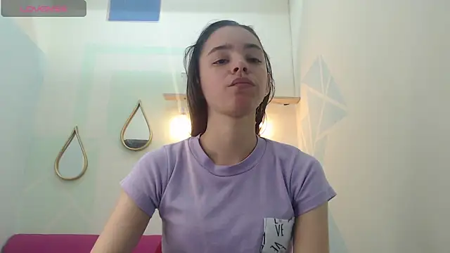 Mia-kalinfa online show from 22, 1, 2025