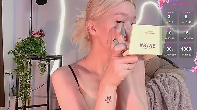 Snapshot of milli_sun_ chatting on 18, 9, 2025 milli sun online show from 18, 9, 2025