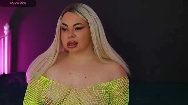 Snapshot of MissLilaa chatting on 7, 12, 2024 MissLilaa online show from 7, 12, 2024