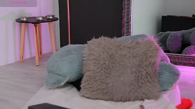 Snapshot of MissLilaa chatting on 5, 2, 2025 MissLilaa online show from 5, 2, 2025