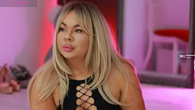 Snapshot of MissLilaa chatting on 13, 3, 2025 MissLilaa online show from 13, 3, 2025