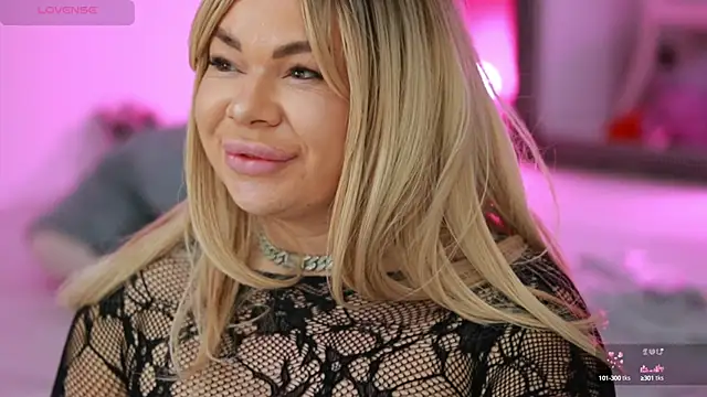 Snapshot of MissLilaa chatting on 22, 3, 2025 MissLilaa online show from 22, 3, 2025