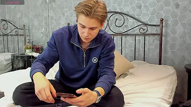 Snapshot of Marcus_Swampov chatting on 7, 12, 2024 Marcus Swampov online show from 7, 12, 2024