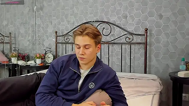 Snapshot of Marcus_Swampov chatting on 12, 12, 2024 Marcus Swampov online show from 12, 12, 2024