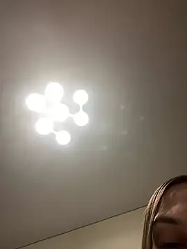 Janet Welder online show from 23, 3, 2025