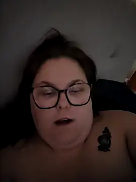 Snapshot of Tallulah-mae-xoxox chatting on 9, 11, 2025 Tallulah-mae-xoxox online show from 9, 11, 2025