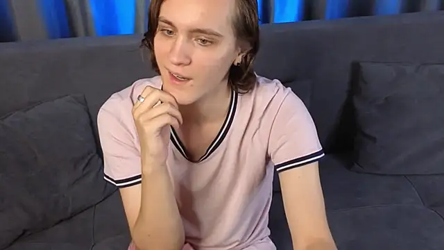 Snapshot of nikompell chatting on 24, 9, 2025 nikompell online show from 24, 9, 2025