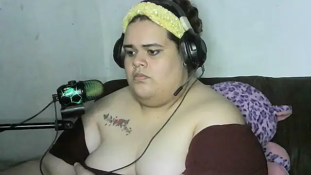 GeovanaLiveHot online show from 27, 10, 2025