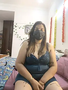 Snapshot of Archi-07 chatting on 12, 9, 2025 Archi-07 online show from 12, 9, 2025