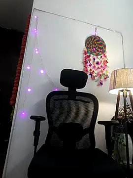 Snapshot of Archi-07 chatting on 3, 10, 2025 Archi-07 online show from 3, 10, 2025