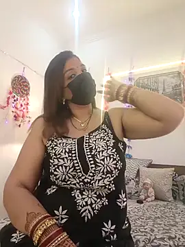 Snapshot of Archi-07 chatting on 13, 10, 2025 Archi-07 online show from 13, 10, 2025