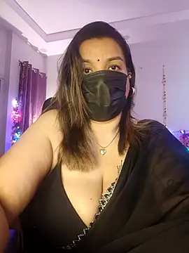 Snapshot of Archi-07 chatting on 3, 11, 2025 Archi-07 online show from 3, 11, 2025